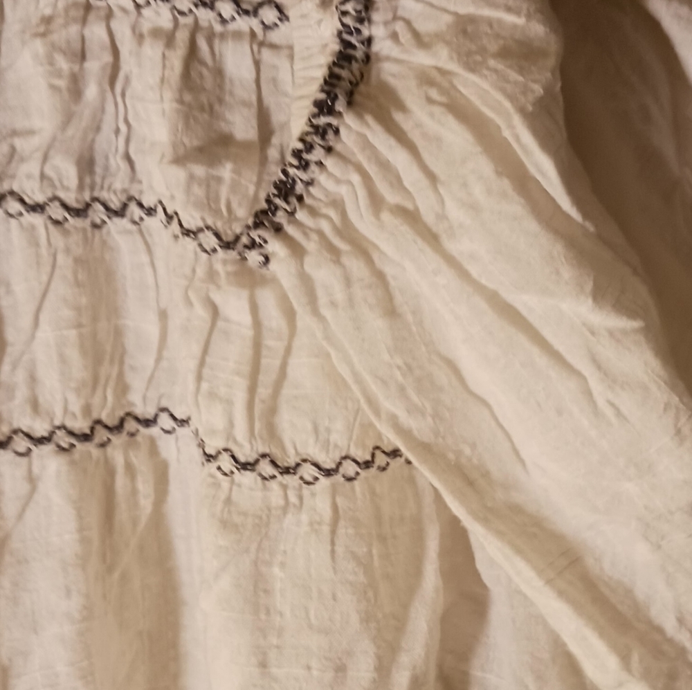 Top - Picture 3 of 4